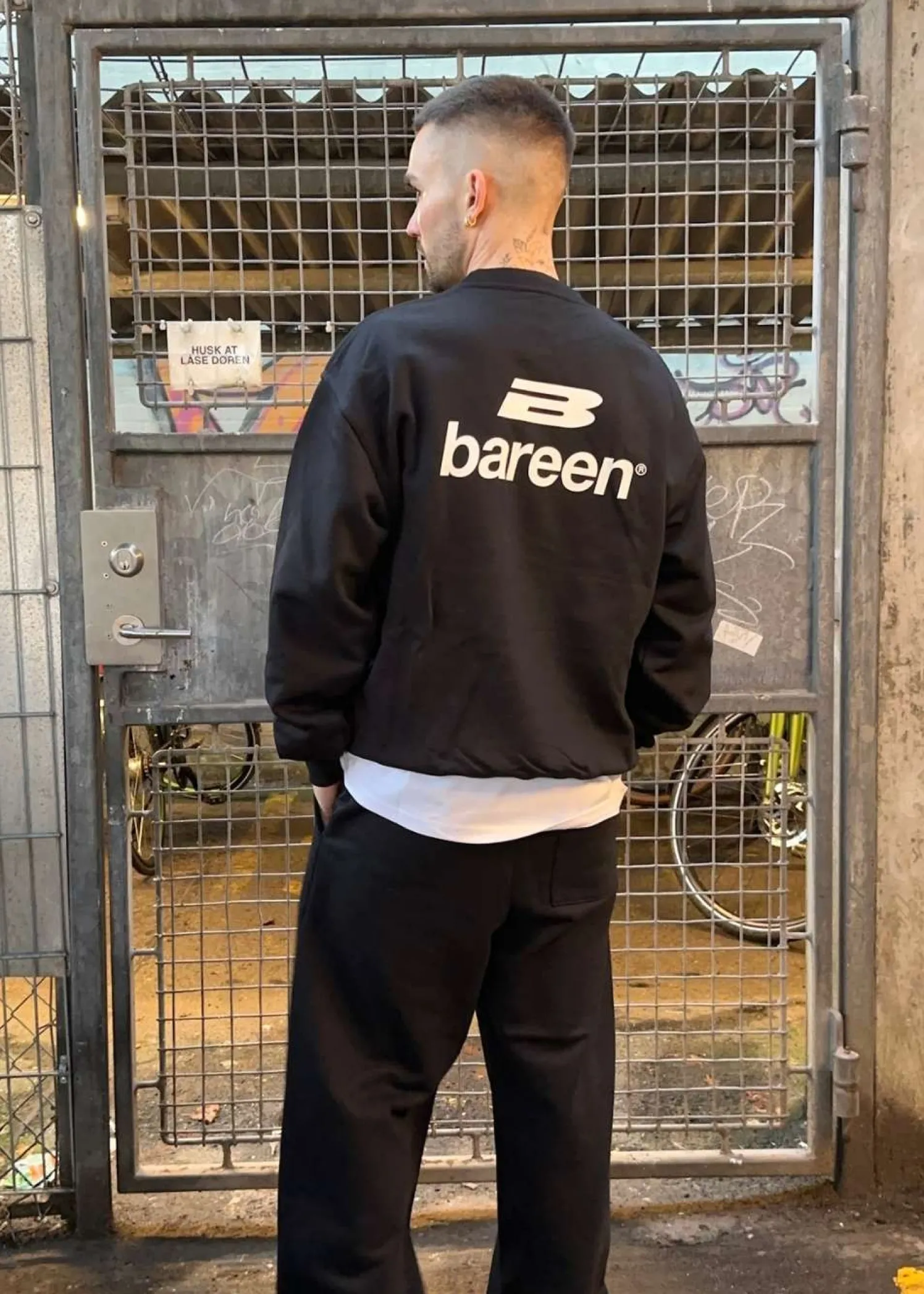 Bareen Oversized Crewneck Logo