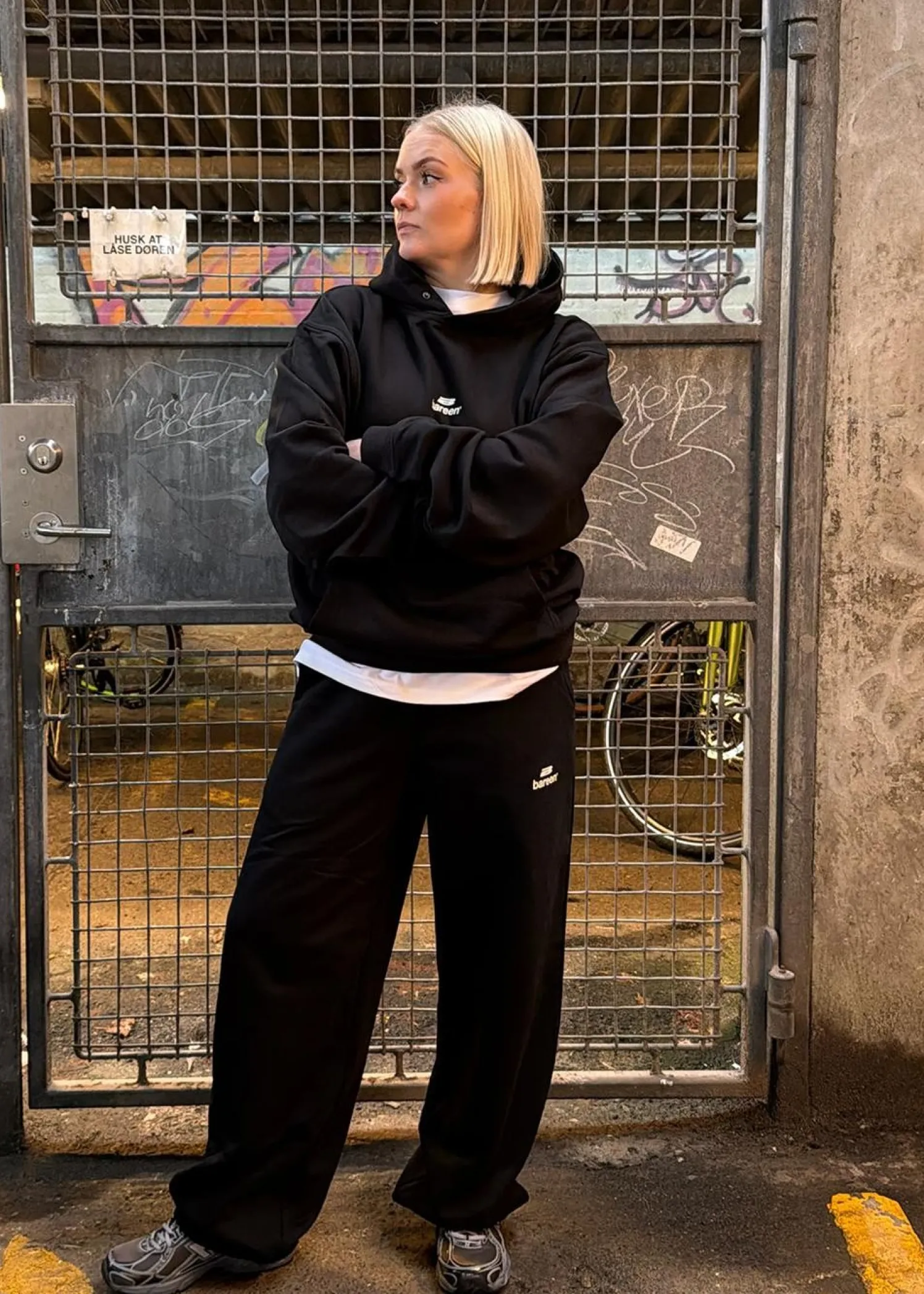 Bareen Oversized Hoodie Logo