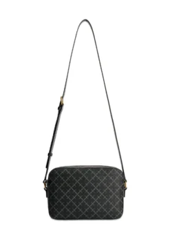 By Malene Birger LOLLA