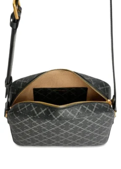 By Malene Birger LOLLA