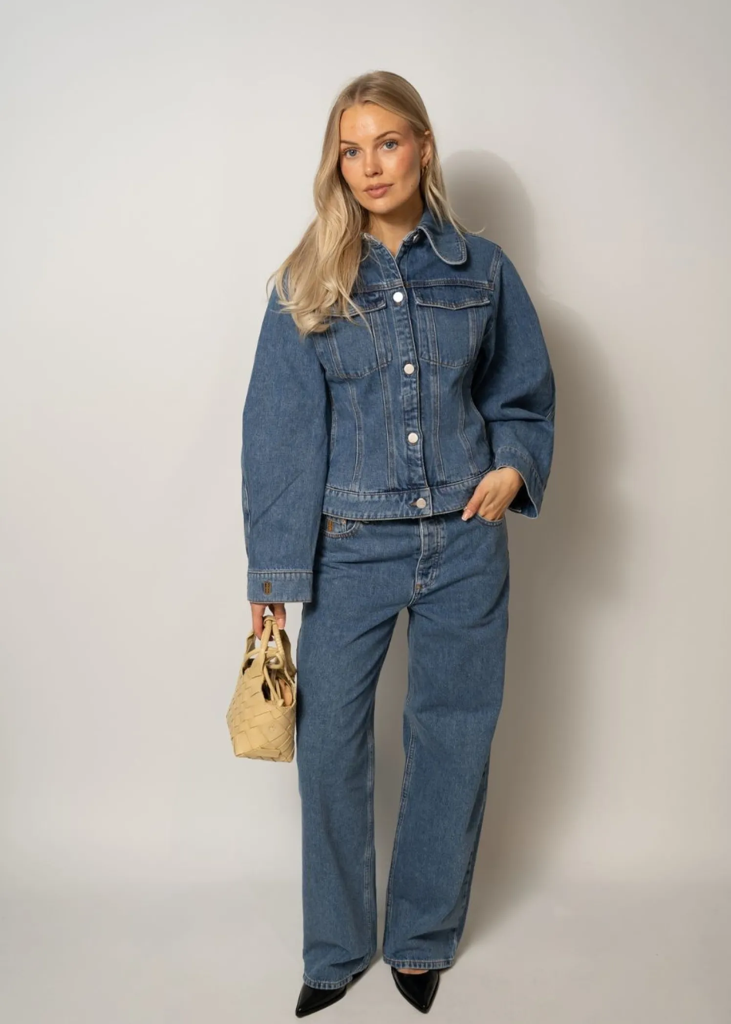 By Malene Birger VINOLA