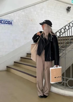 Modström HullaMD solid jacket