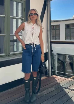 Modström Nadjamd solid shorts
