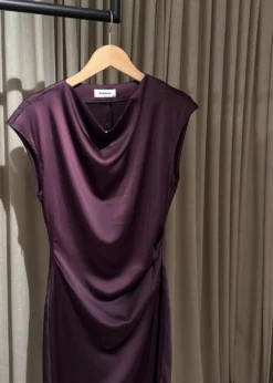 Modström Tailormd dress