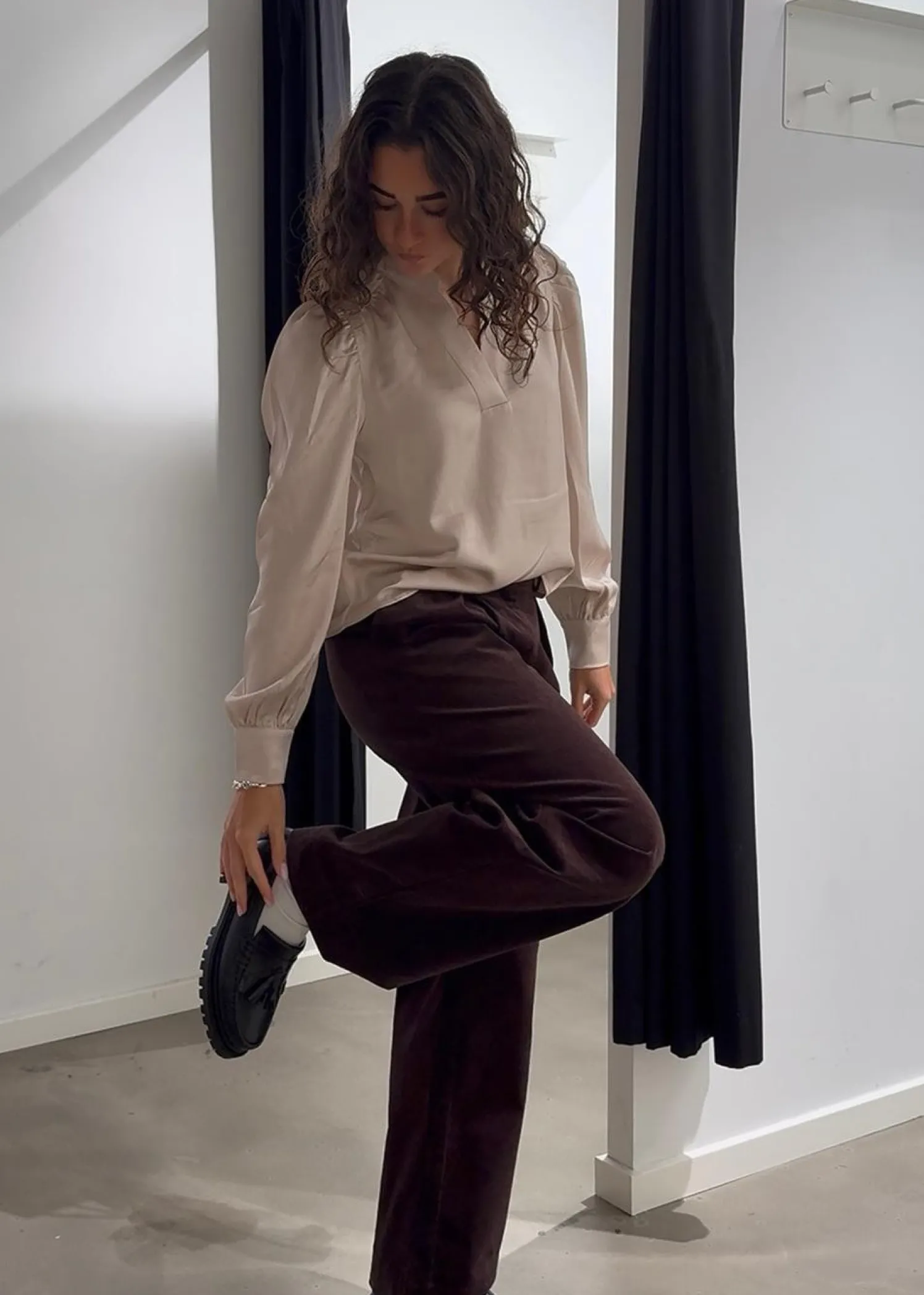 Neo Noir Rosslyn Heavy Sateen Blouse