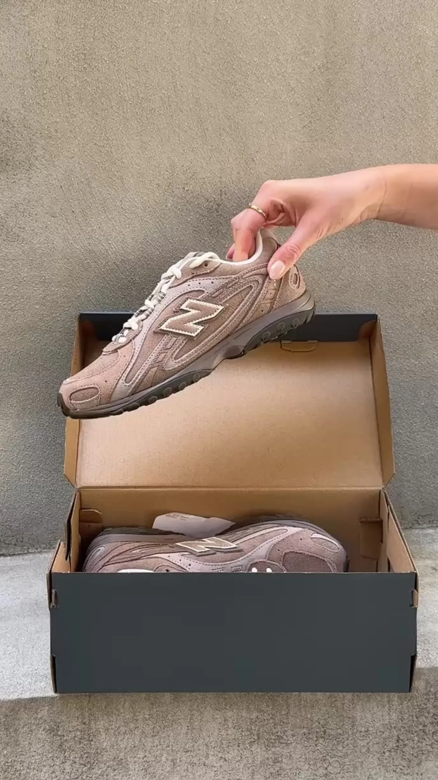 New Balance U204LMMA