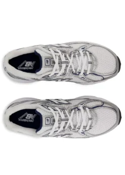New Balance U740WN2