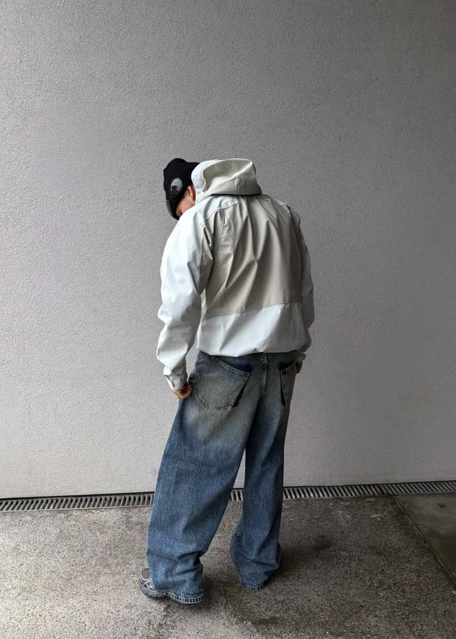 66 North Dyngja Shell Jacket