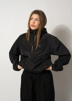 66 North Kjalarnes Windbreaker