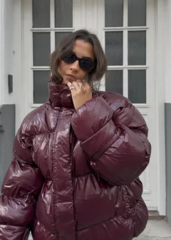 Oval Square Active Hood Jacket