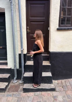 Oval Square Miku trousers