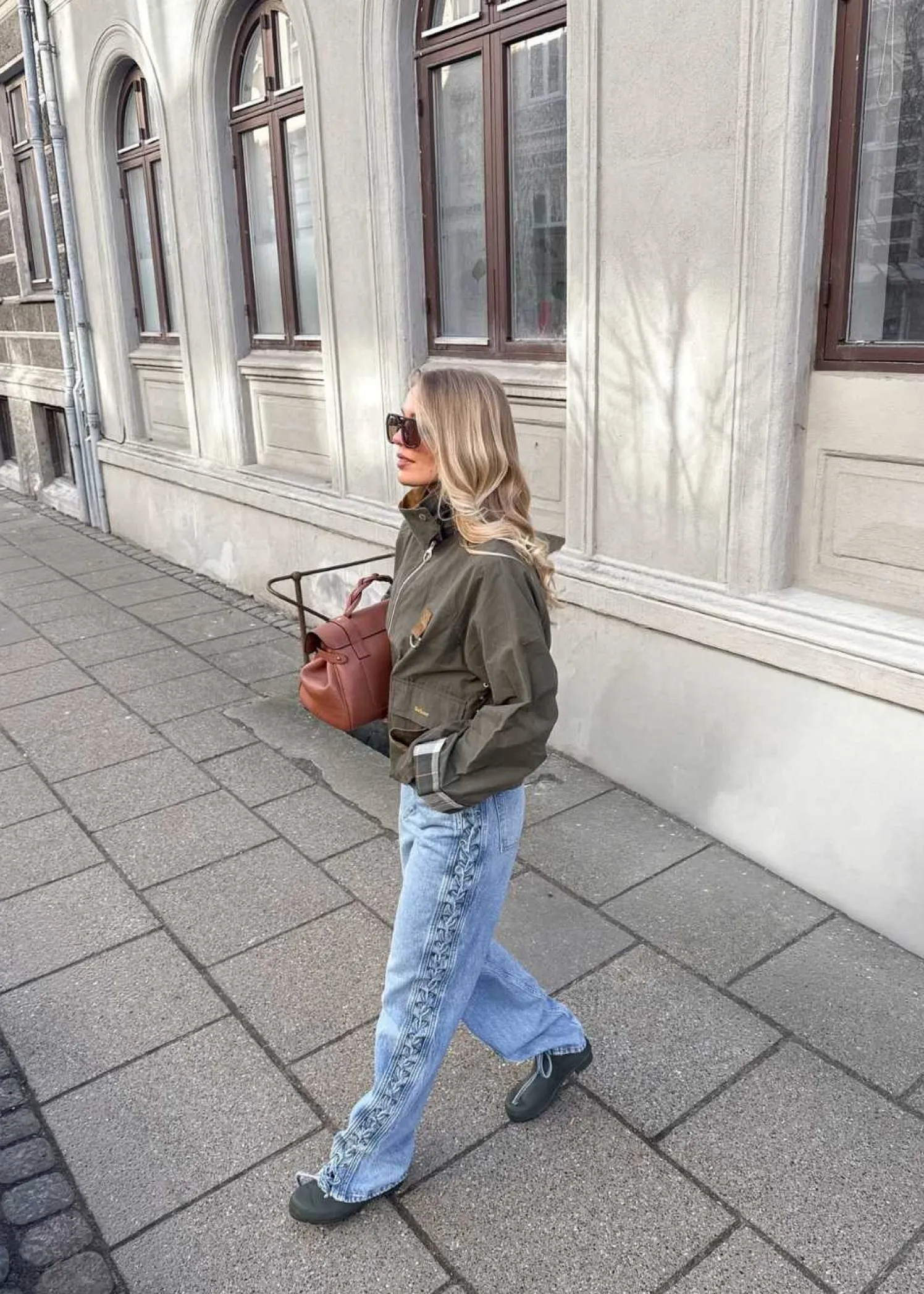 Rotate Twisted lacing jeans