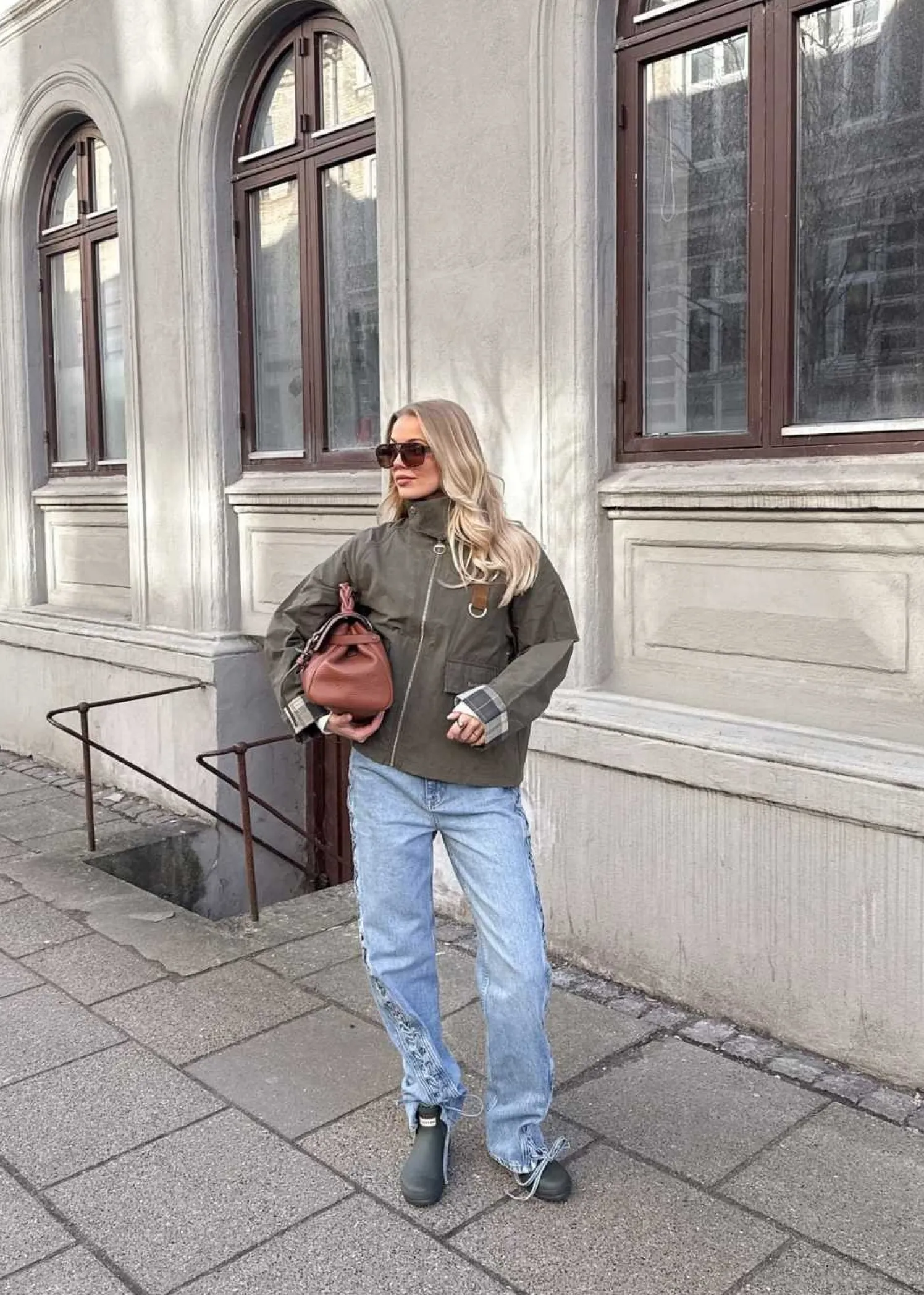Rotate Twisted lacing jeans