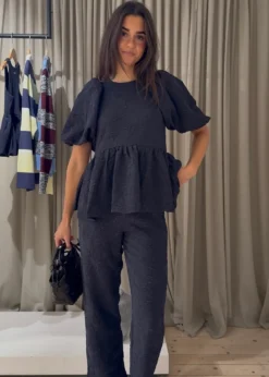 Stine Goya Elasticated Waistband Cropped Pants
