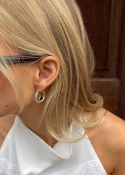 TRINE TUXEN ONYX HOOP