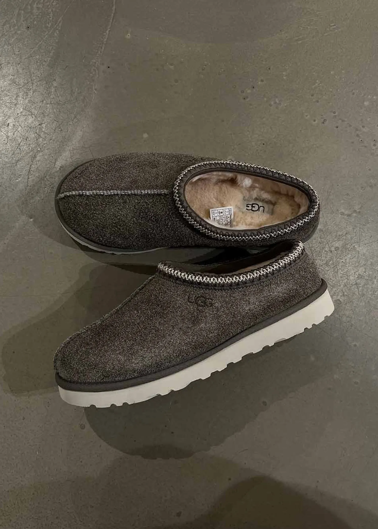UGG M Tasman Shaggy Sued