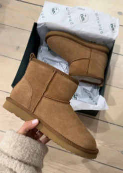 UGG W Classic Mini Bailey Zip