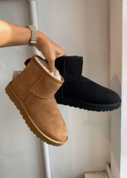 UGG W Classic Mini II