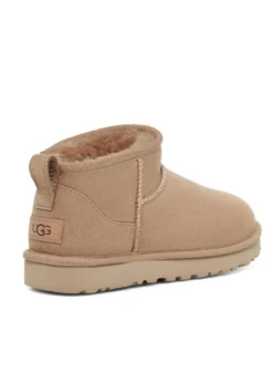UGG W Classic Ultra Mini