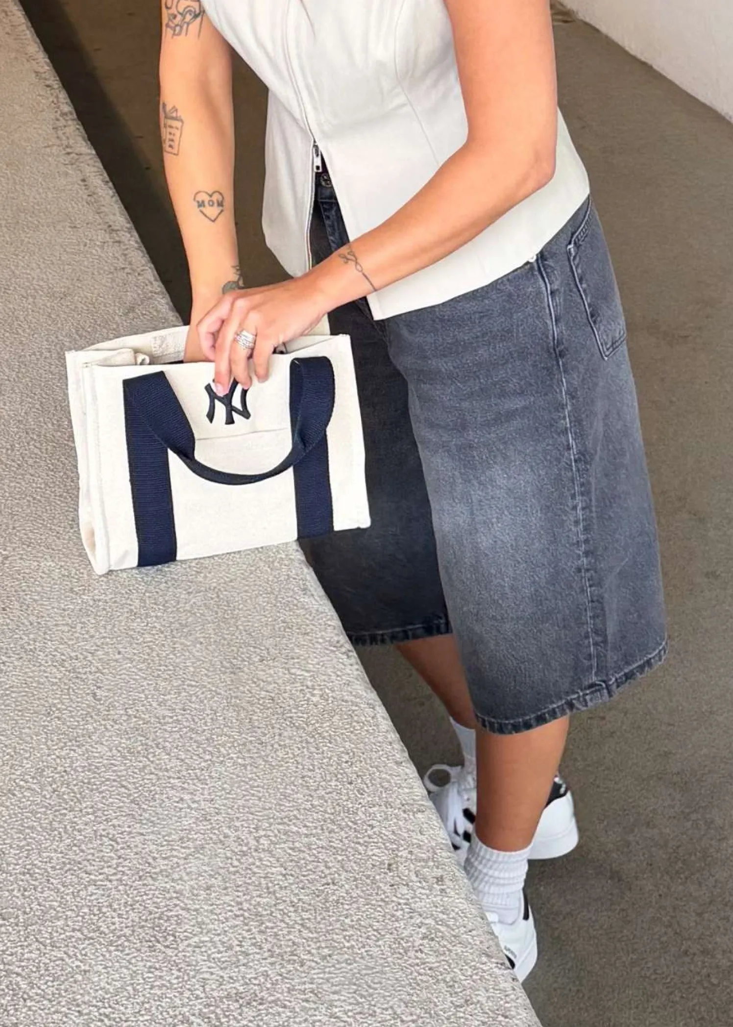 Woodbird Shan Aged Shorts