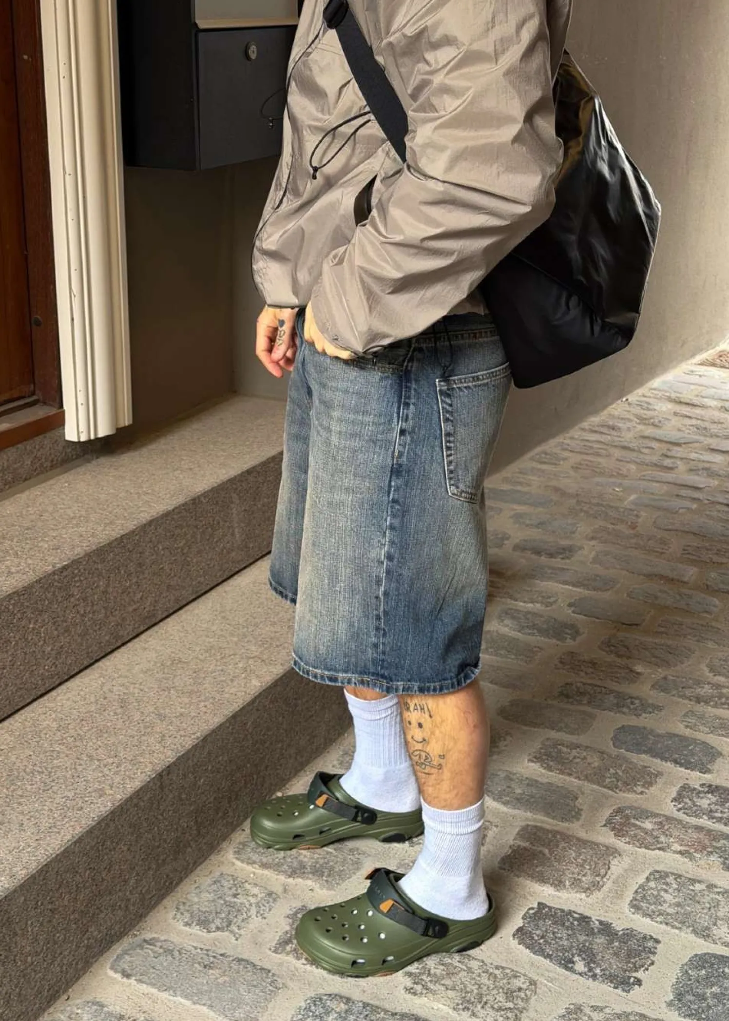 Woodbird Yuto Aged Shorts